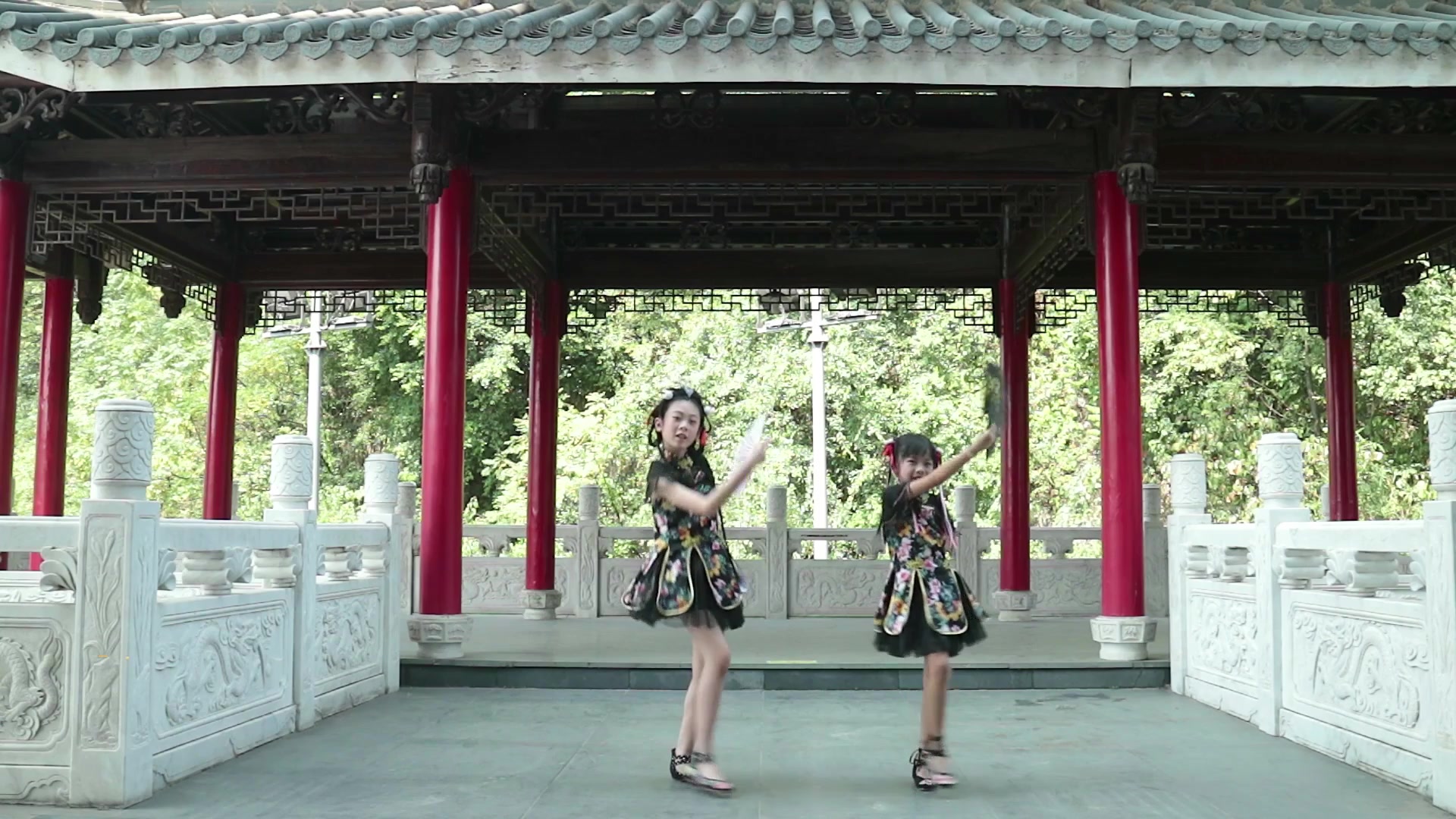 千盏快乐跳舞的小可爱冰乖合作千盏重制