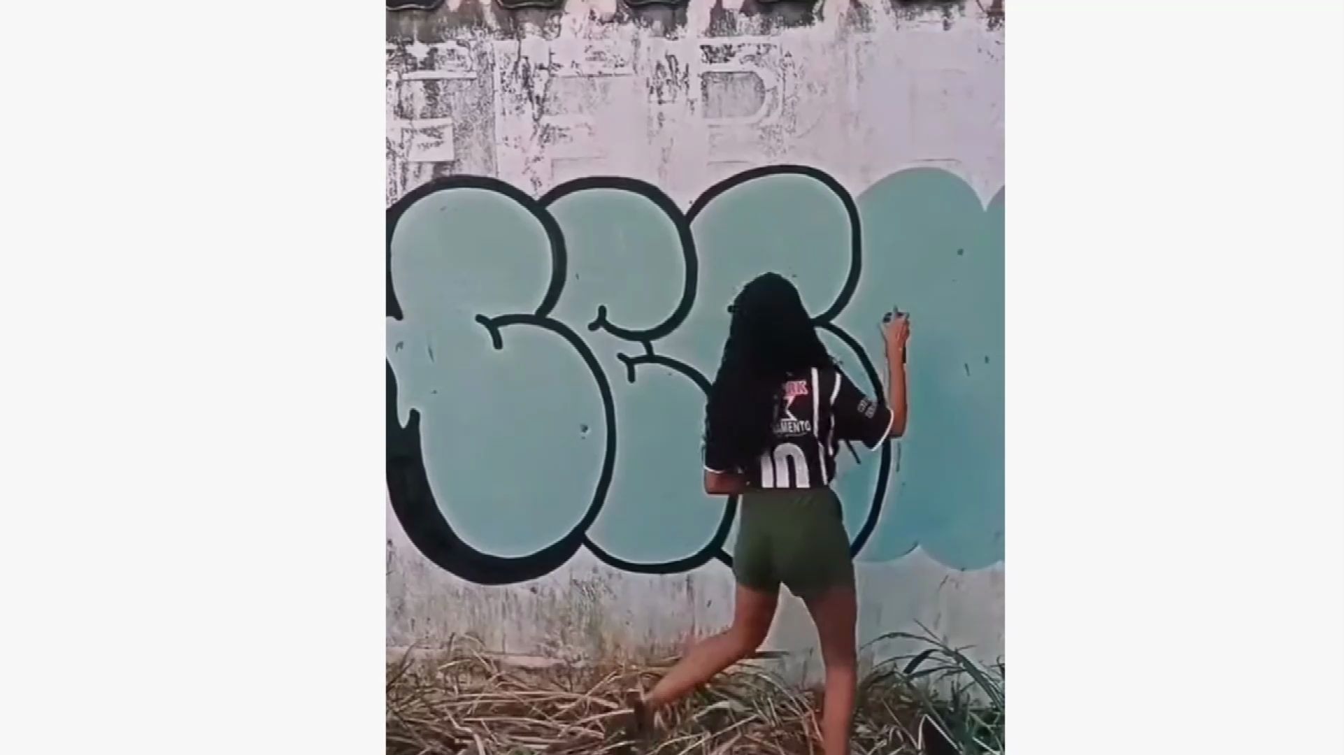 [图]涂鸦女孩- GRAFFITI GIRLS BOMBING - 2020?