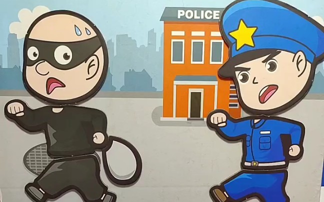 小偷还敢和警察叔叔耍心眼