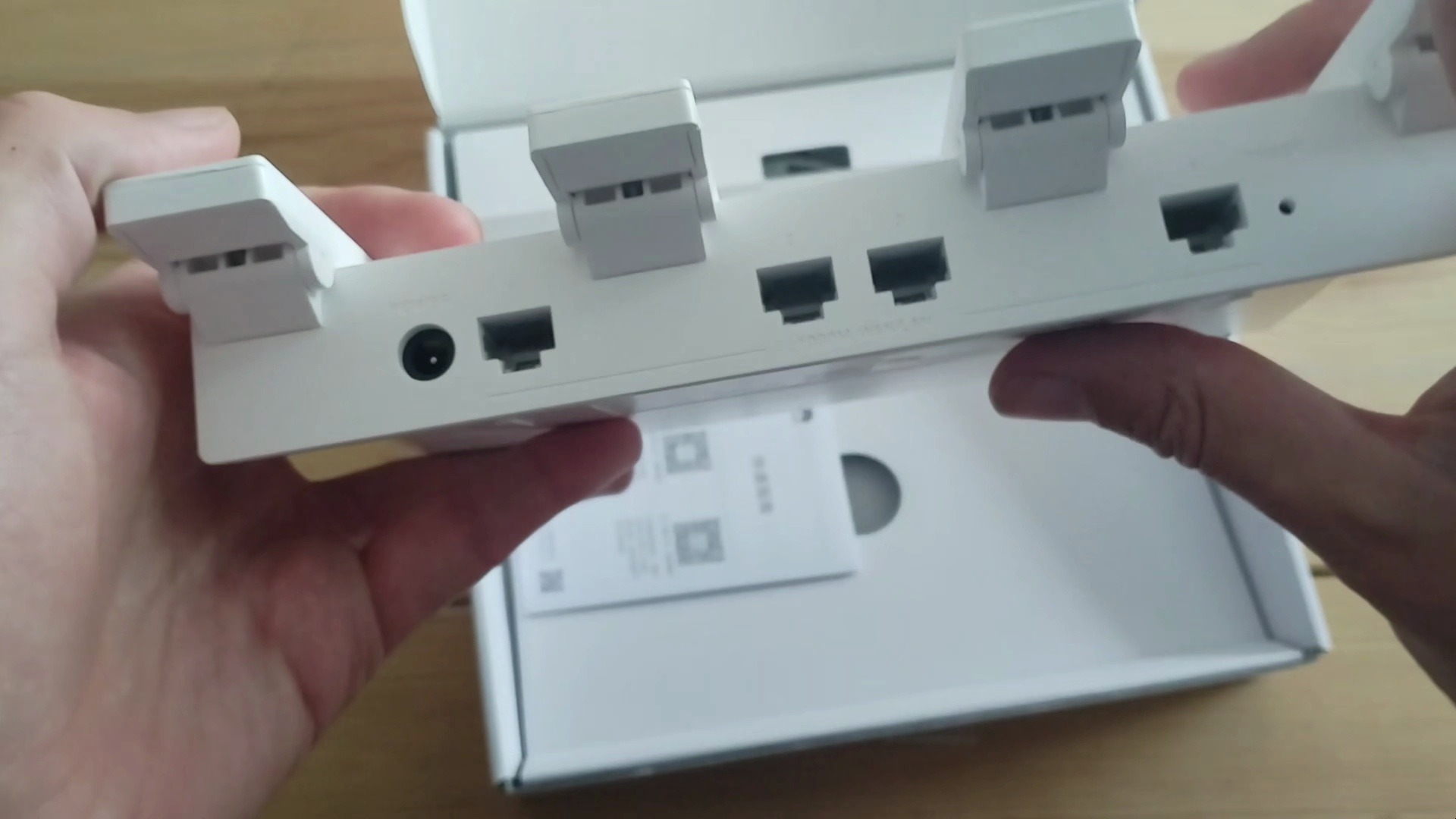 华为路由ax3开箱