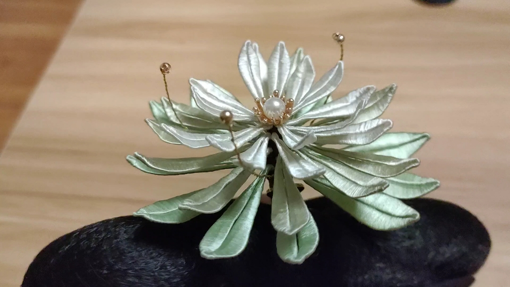 新手缠花——绿色昙花