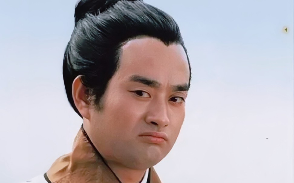 薛蟠被叫做薛大傻子,是谁给他起的外号