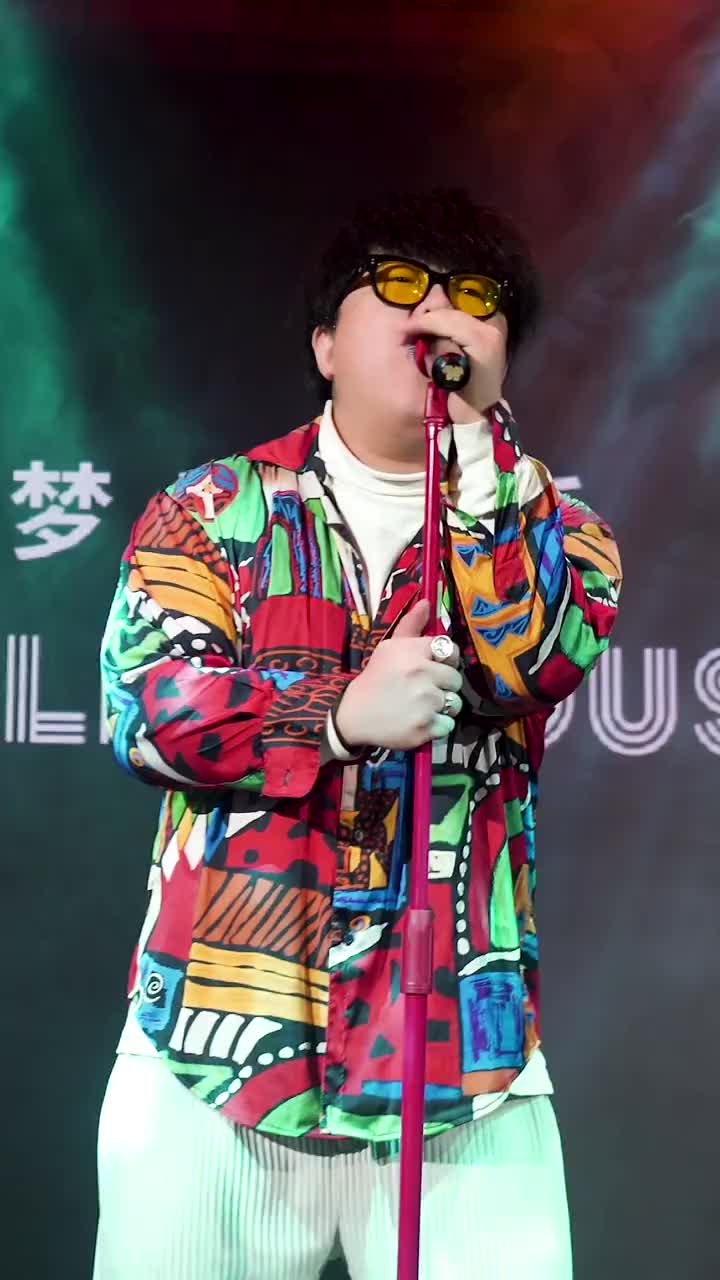 喜欢是棋逢对手但爱是甘拜下风慢慢张学友一首歌告别2021南方