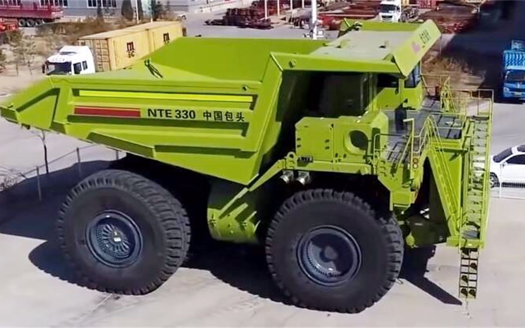 中国制造的巨无霸矿山车,售价高达3000万人民币!