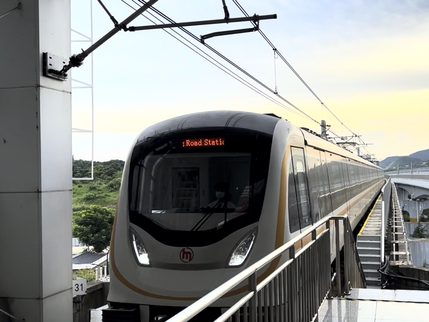 「郊区快线·短小编组」杭州地铁16号线 高架段侧方pov