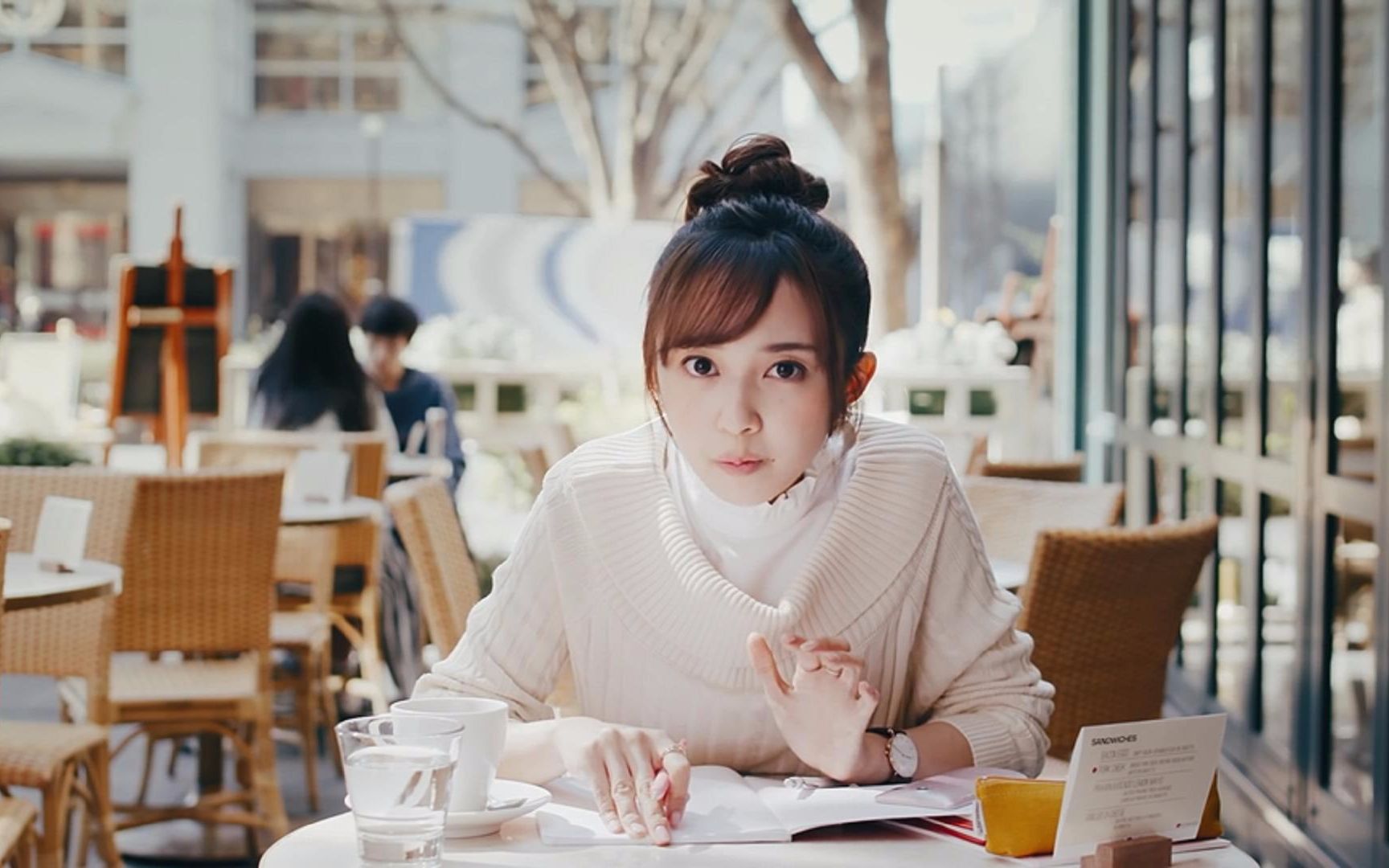 [中字] 为了能够告白而努力向老师学习法文的小宫有纱_哔哩哔哩_bili