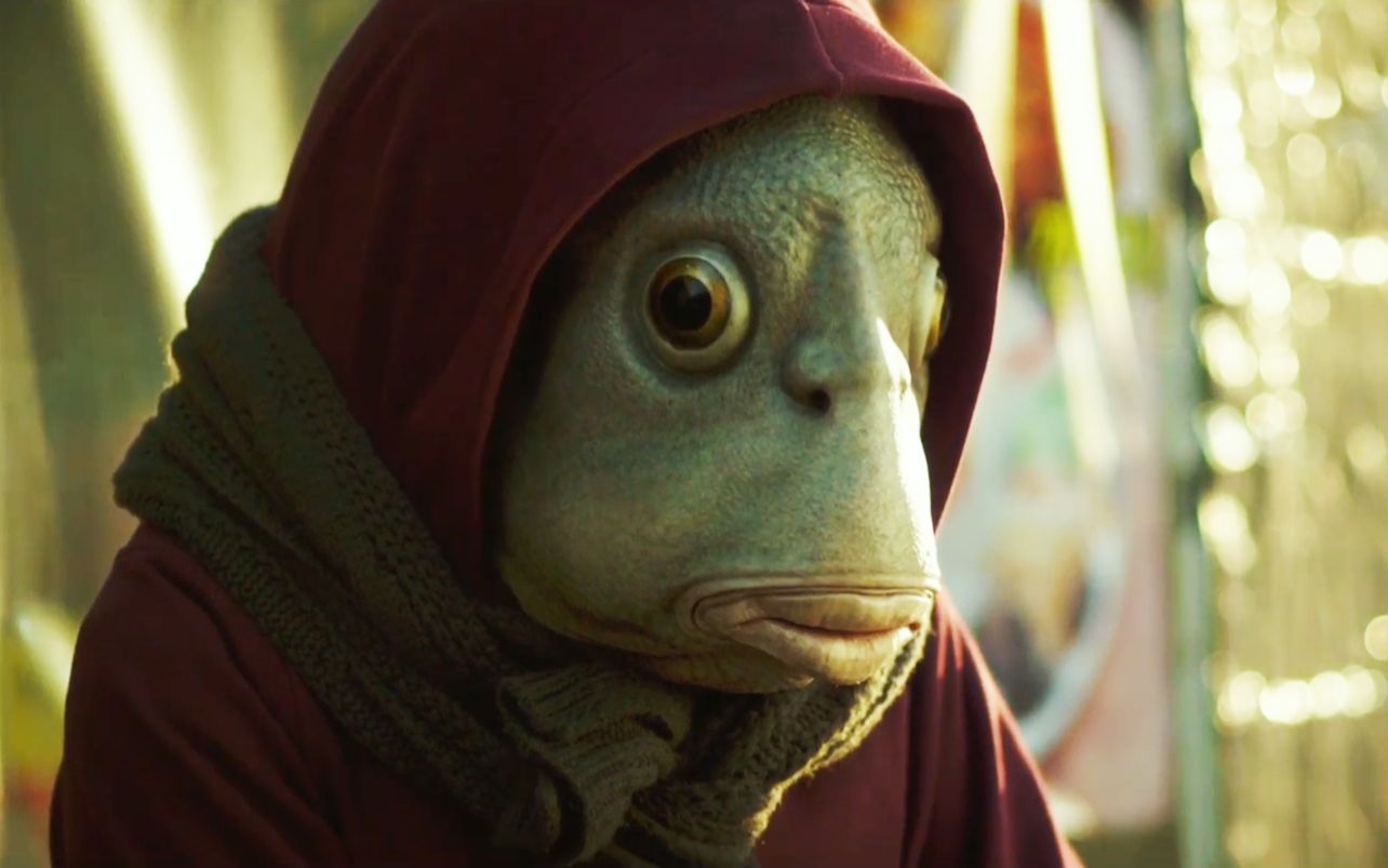 男子参与药物实验,身体变异成半人半鱼,结果沦为女友赚钱工具