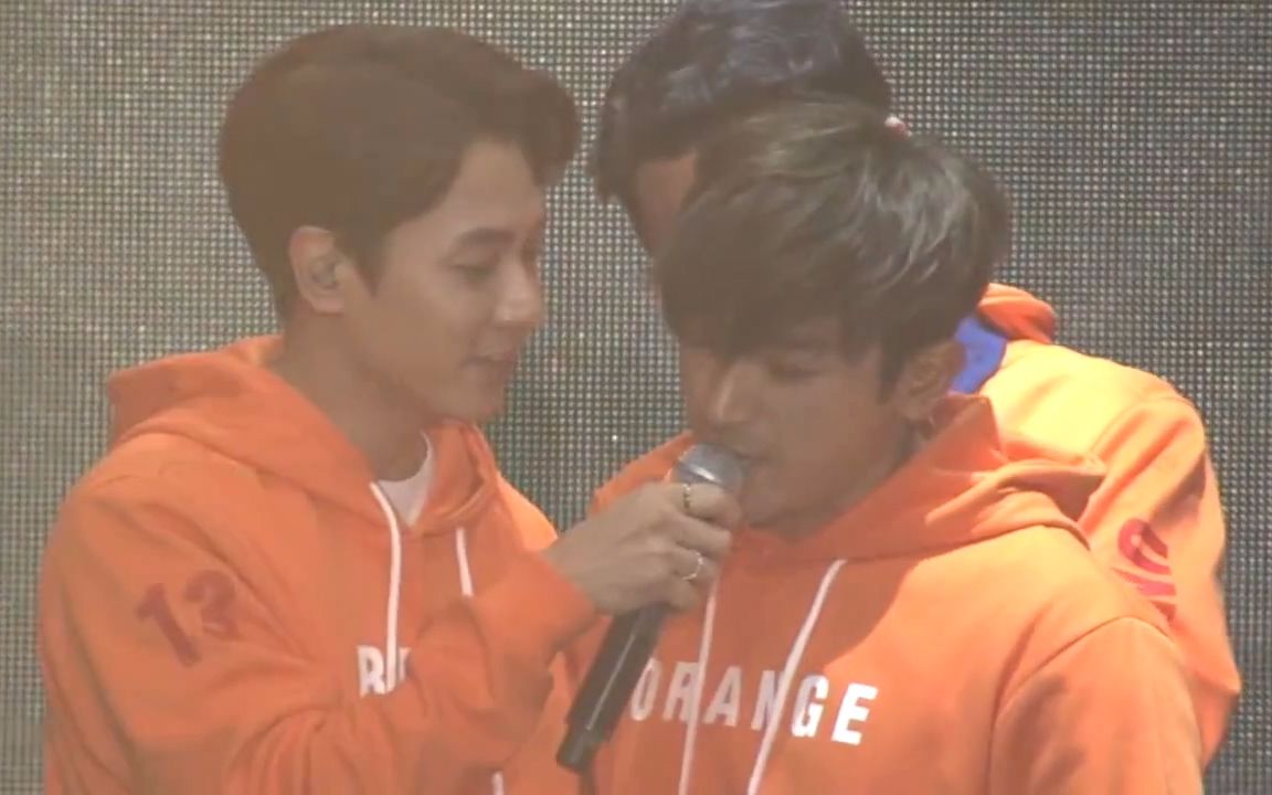 [图]SHINHWA - Rain on a Sleepless Night【失眠的夜下起雨】 [Unchanging Concert]