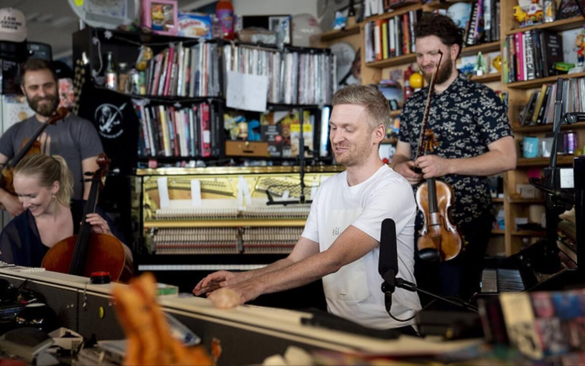 [图]【Ólafur Arnalds】2018年NPR小桌音乐会（NPR Music Tiny Desk Concert）