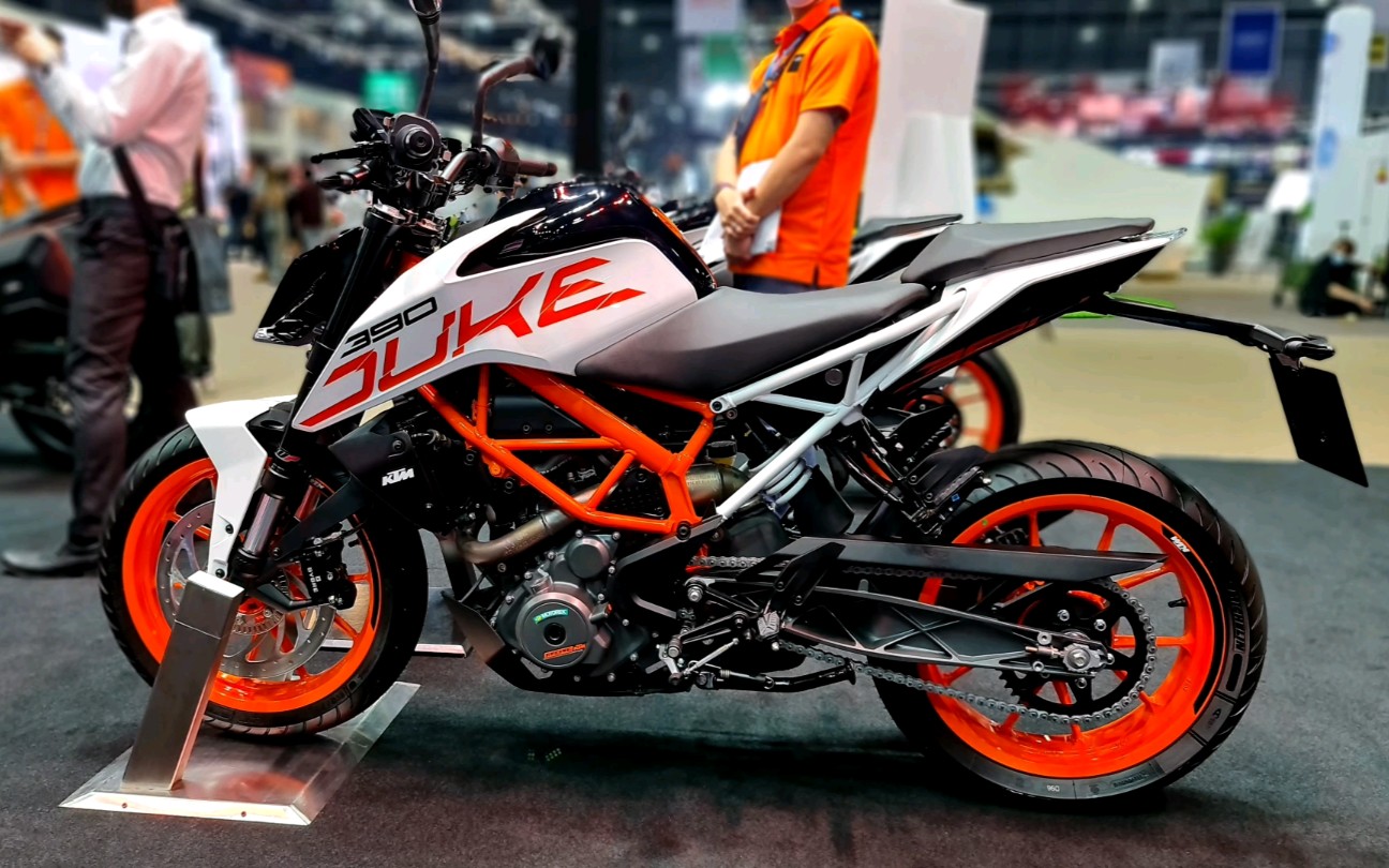 ktm 390 duke,中小排量最受欢迎的街车!_哔哩哔哩_bilibili