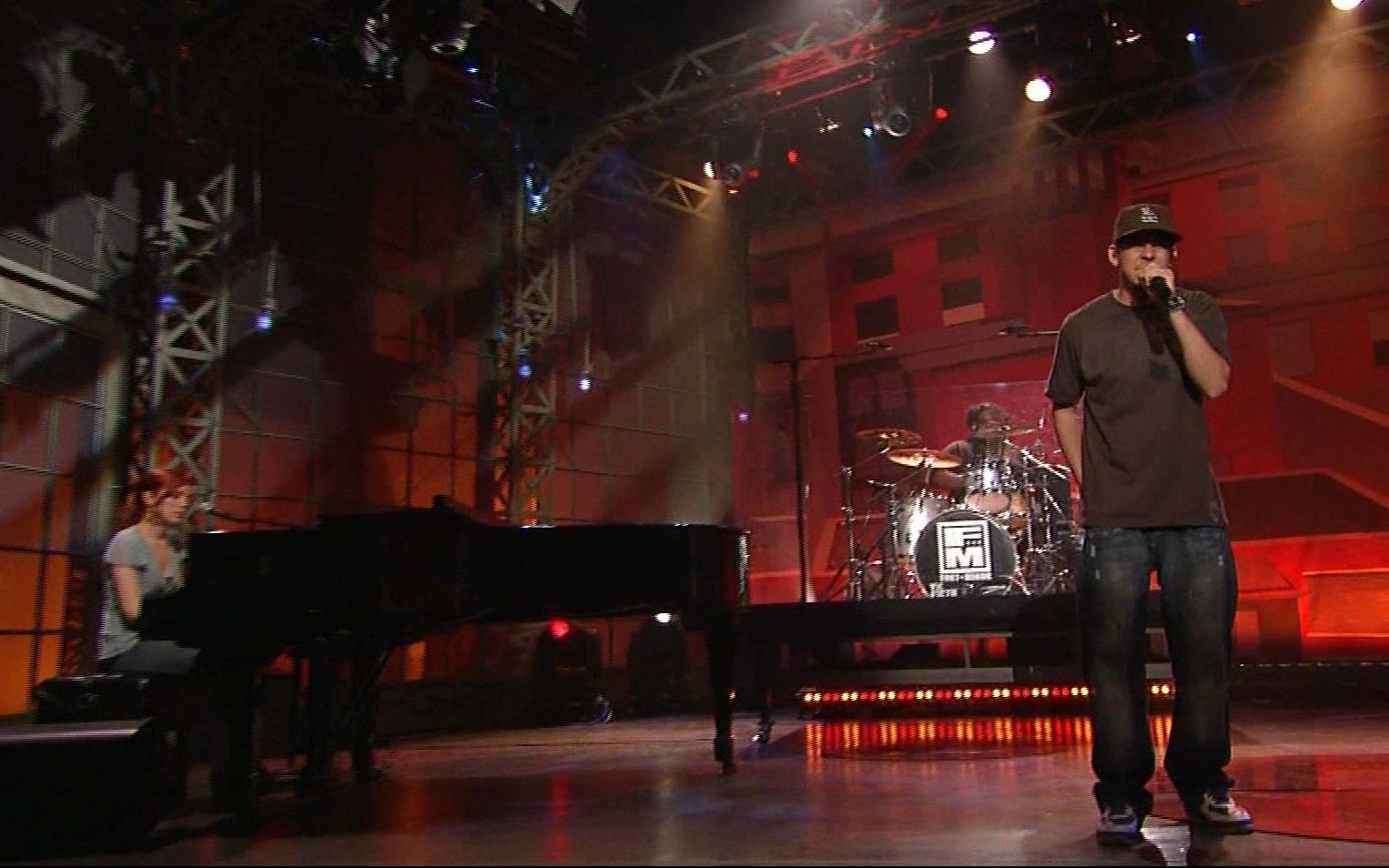 [图]Fort Minor - Where'd You Go (Tonight Show with Jay Leno Burbank, CA 2006-05-24)