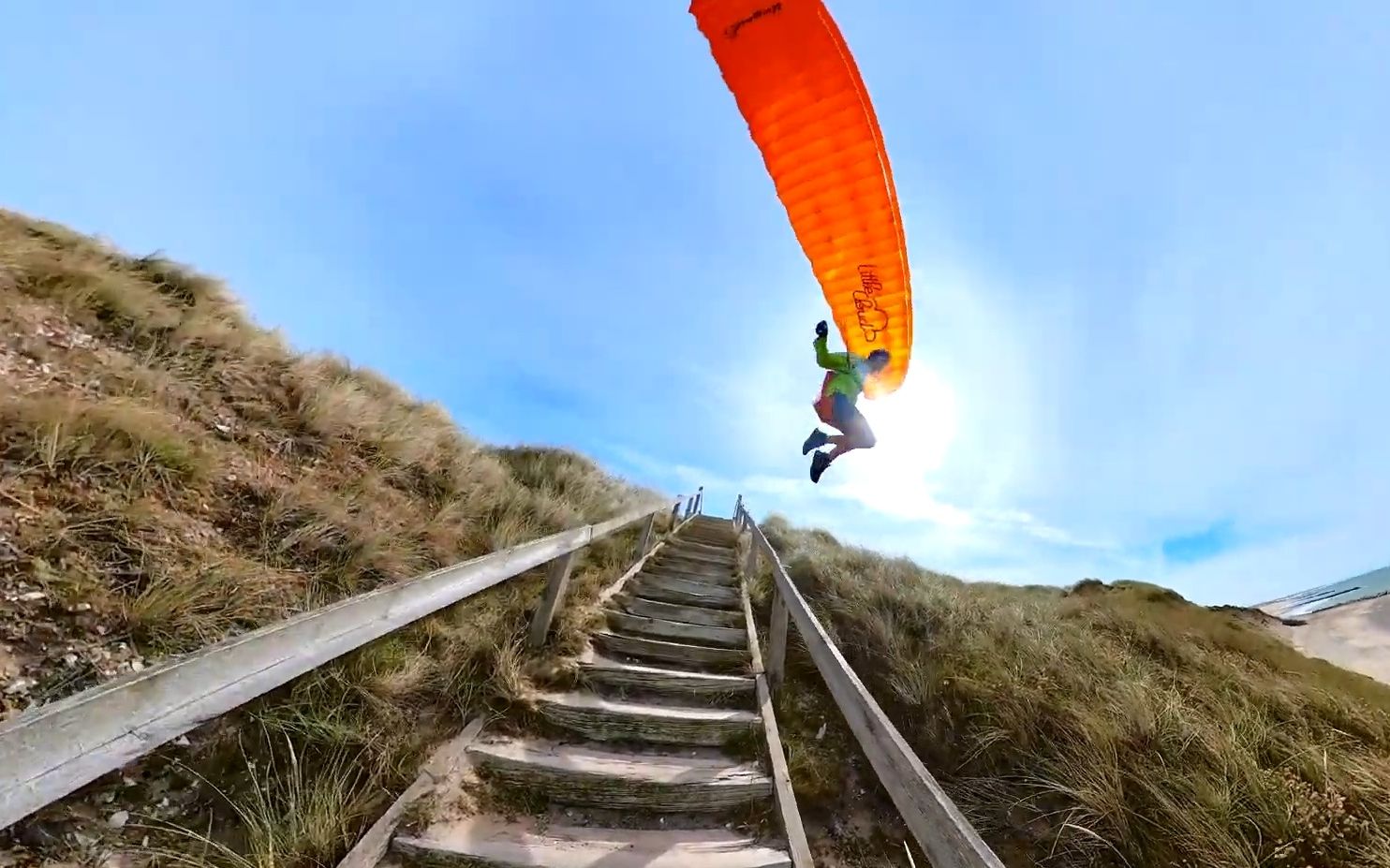 滑翔伞视频:11个略险的起飞