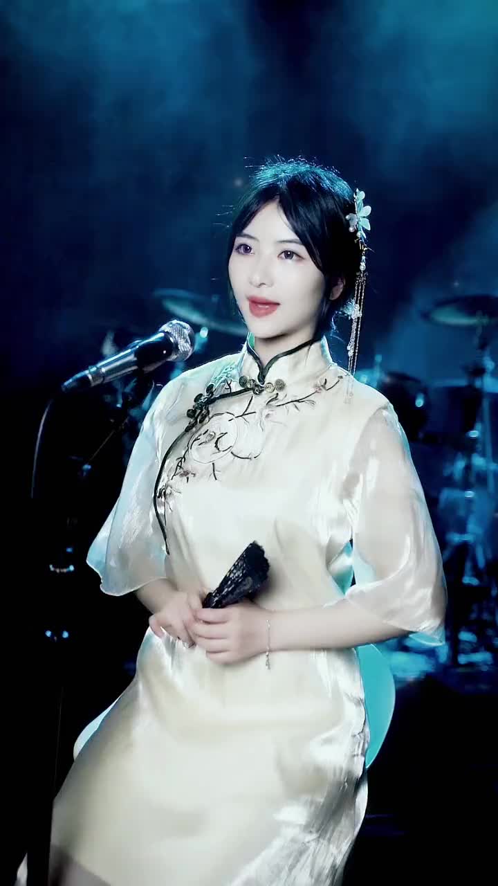 尽日问花花不语为谁零落为谁开国风古韵古风古风歌曲落花情何杰玲