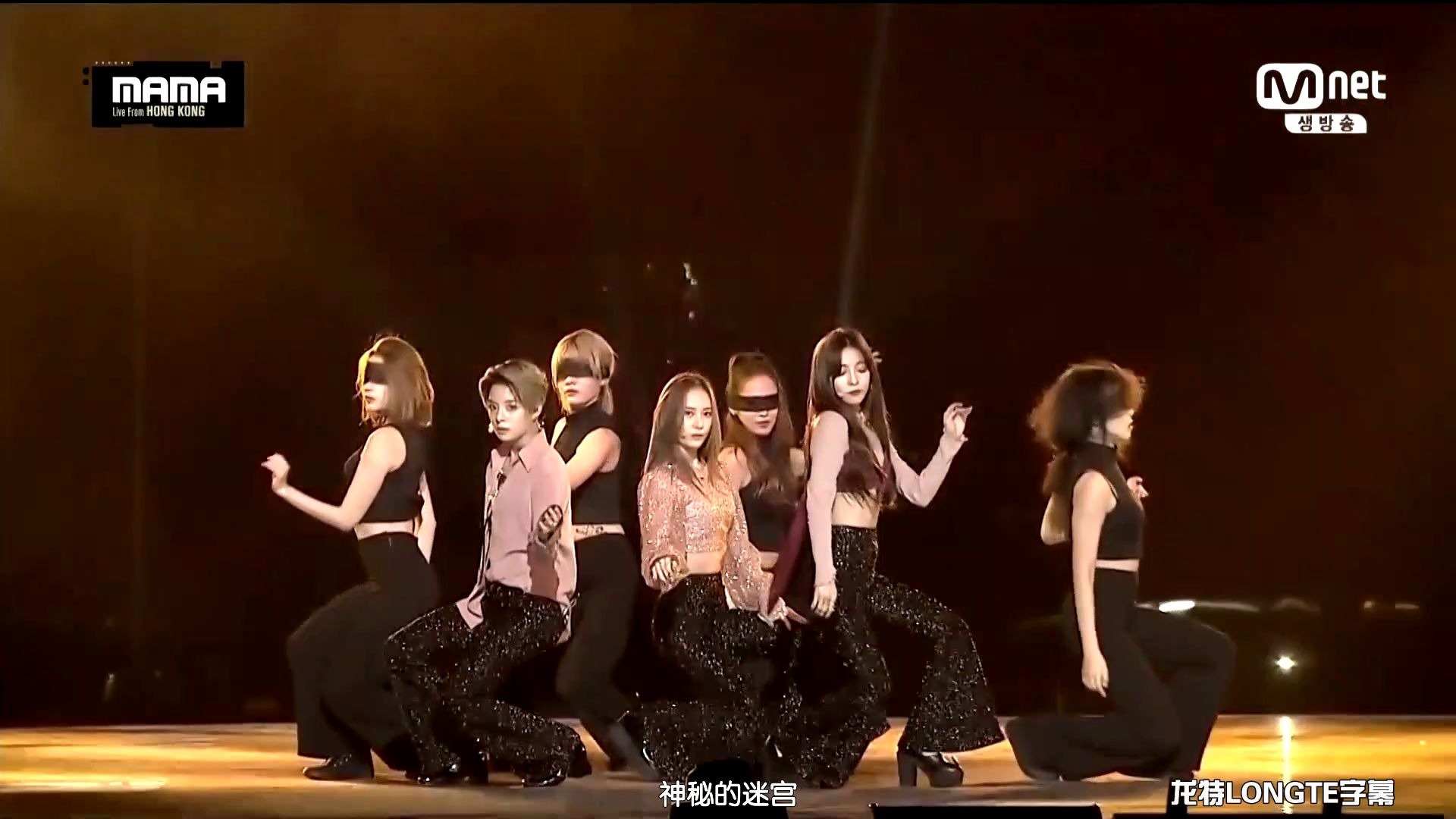 [图]f(x)-4 Walls(remix) 20151202 MAMA 中文字幕