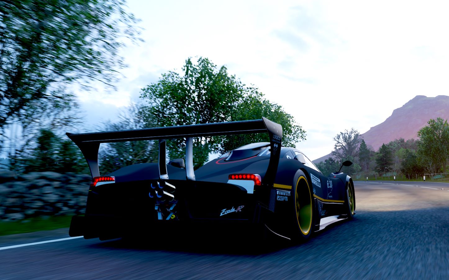 4k60fps最后的风之子碳纤维地表飞行器帕加尼zondar环岛地平线4