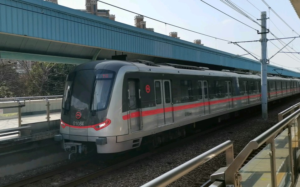 【上海地铁1号线】【回库】01084#钢铁侠二世通过莲花路站 空车通过不