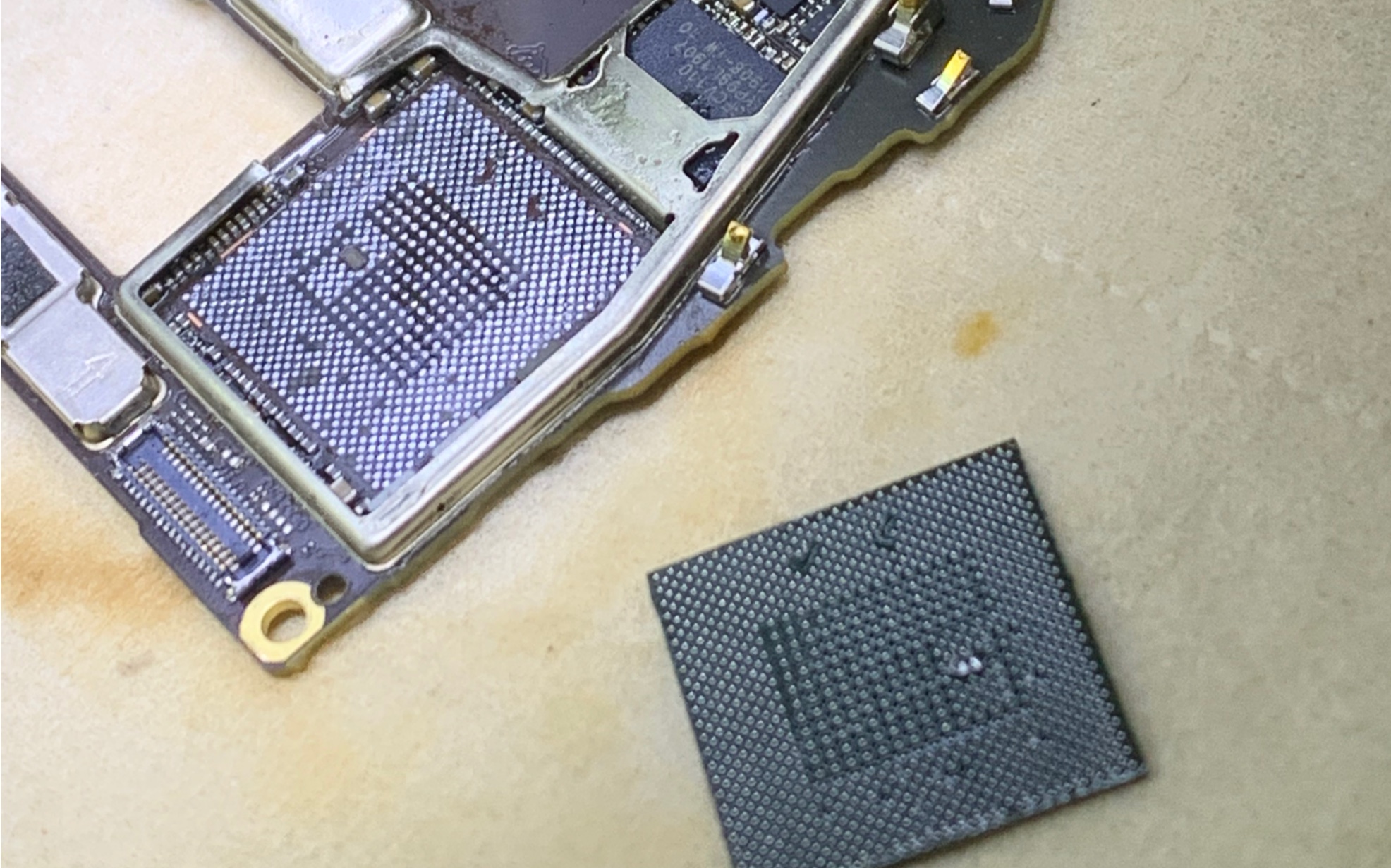 mate20pro不开机撸cpu就完了