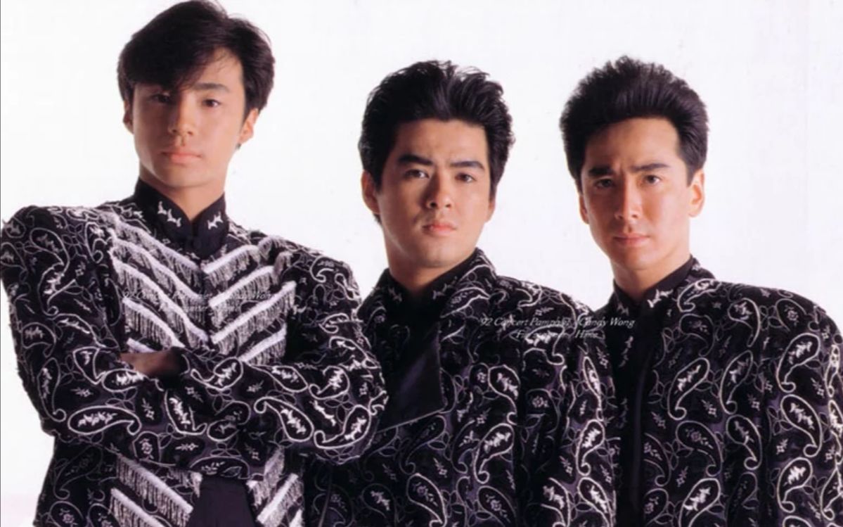 少年队1988年现场表演じれったいね(曲名:《令人沮丧》),这场的三只和