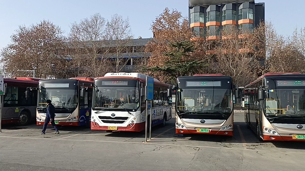 45路扬子江出站周村火车站,方向公交东站