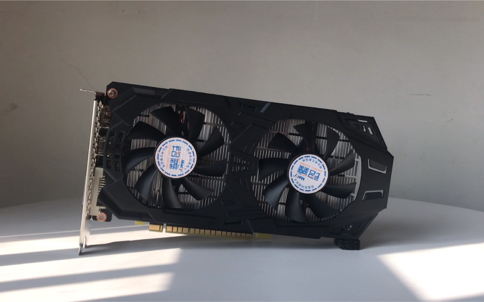 【铭鑫GTX1650super】竟然用的是1660s的散热规格——我和我的小伙伴们都惊呆了哔哩哔哩bilibili