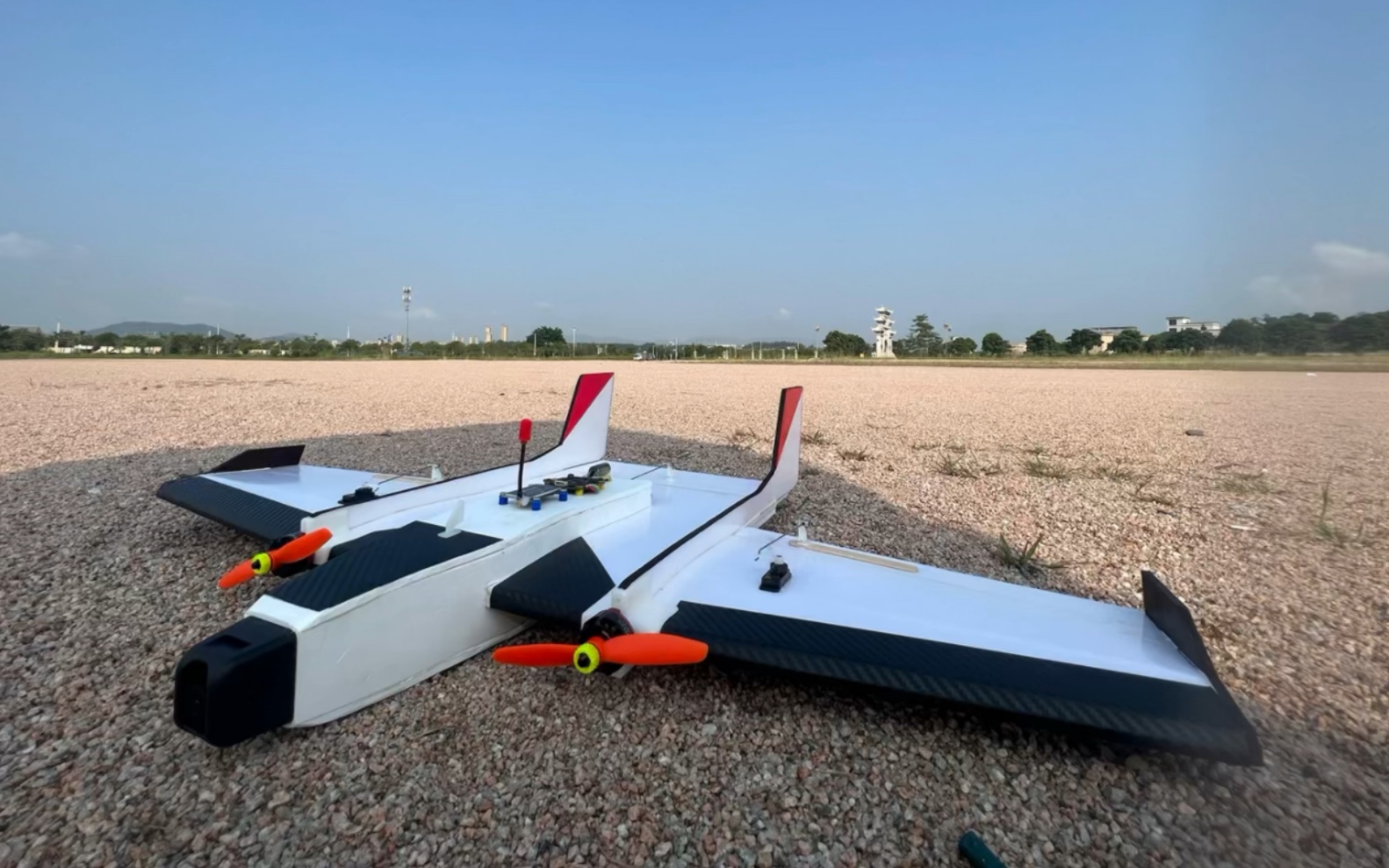 自制fpv双发固定翼
