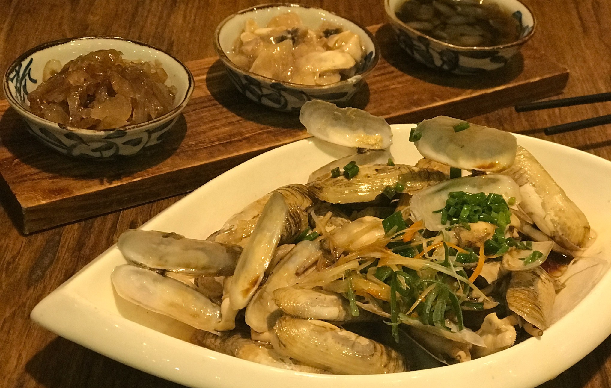 上海老渔夫舟山海鲜是专供舟山精品海鲜的饭店,算是小有名气,现在升级