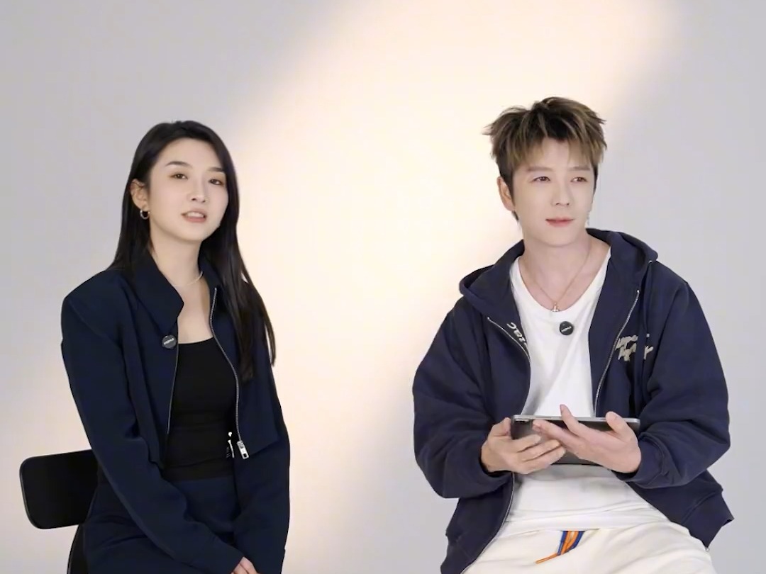 王栎鑫吴雅婷合体回应争议 #王栎鑫吴雅婷不是爱人是亲人 #王栎鑫