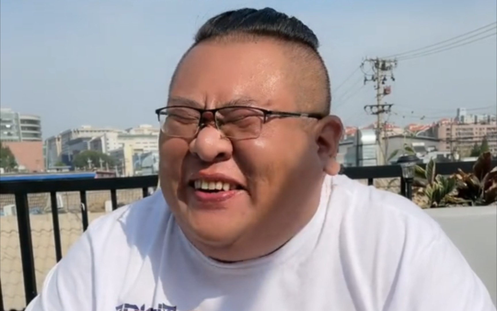 猪总管自称升级soc更新系统后不知去向 牛割探店浪潮亦是戛然而止 敬