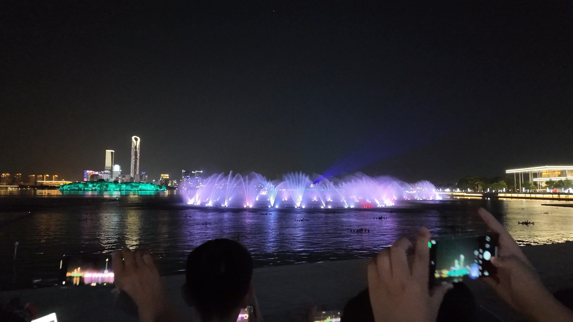 金鸡湖喷泉1
