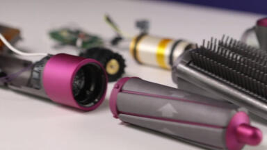 <em class="keyword">戴森</em> <em class="keyword">dyson</em> airwrap 美发造型器 拆解探究内部设计及卷曲缠绕吸发原理 (Youtube中英机翻字幕 原视频在P2 介意勿看！请绕道谢谢！)