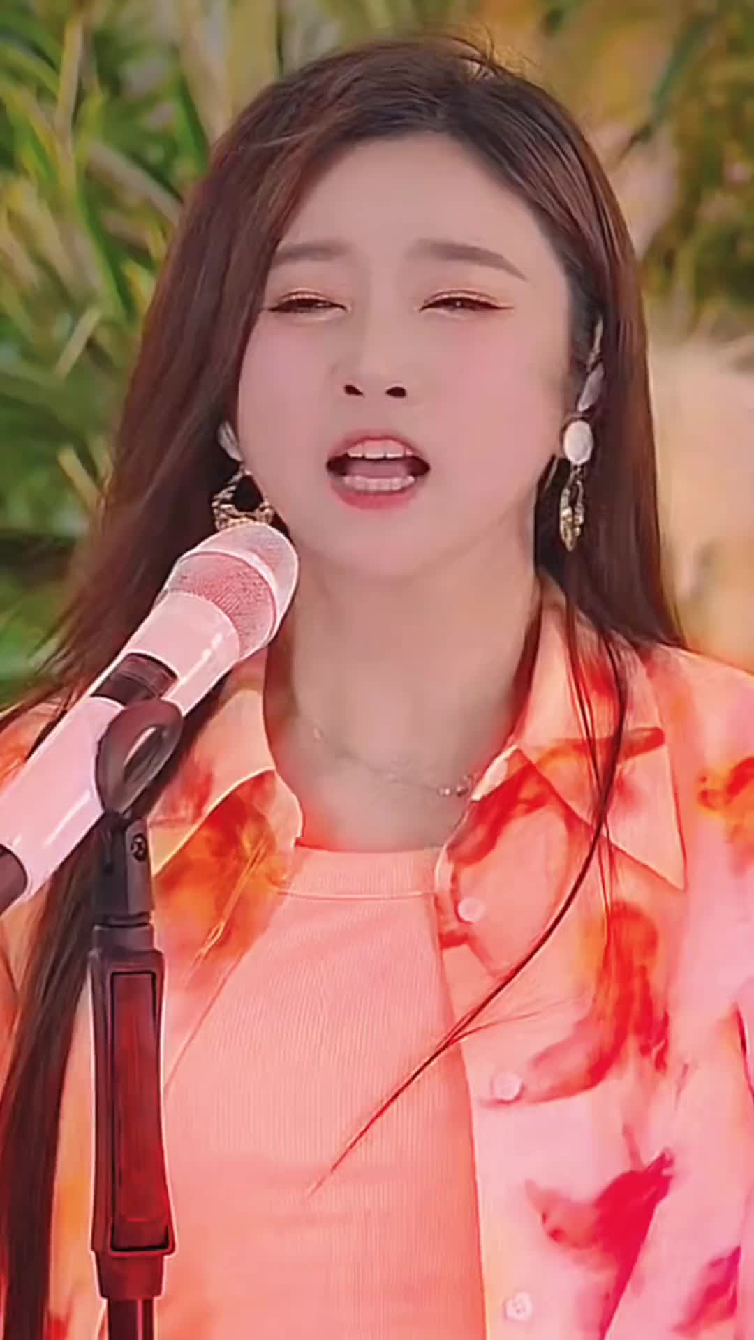 菲儿才艺主播神级翻唱热门音乐真人真唱现场版