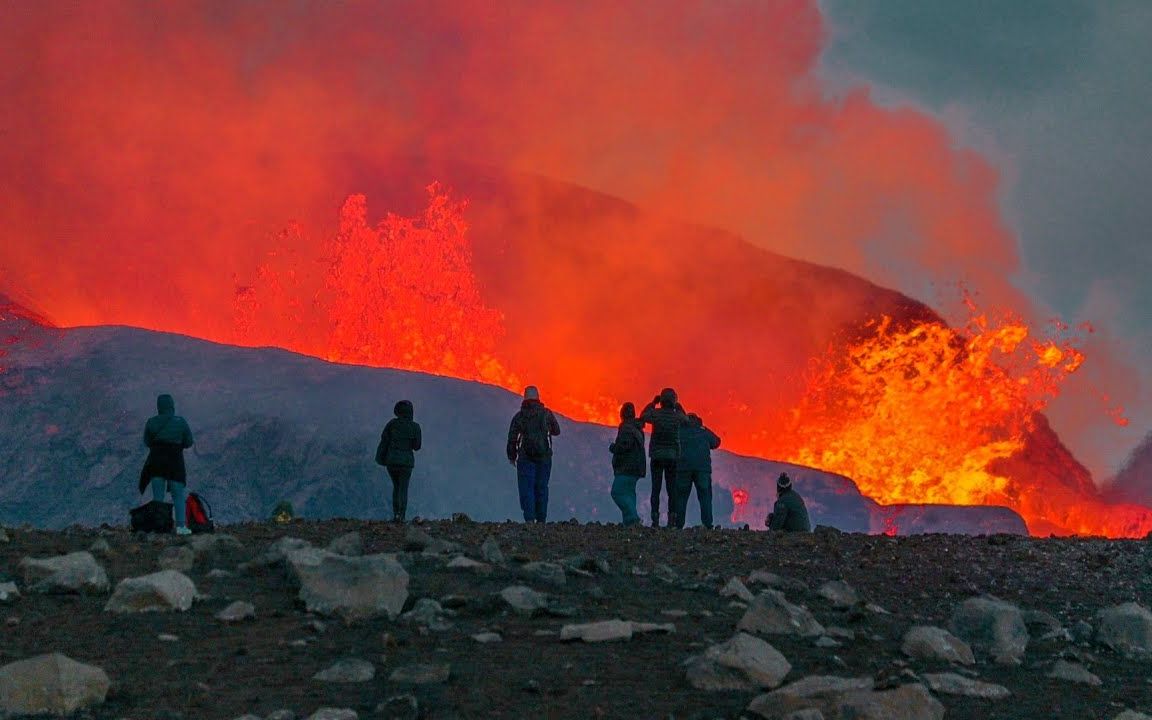 [图]地狱火山爆发和时速50公里的大风 （2021-06-04）