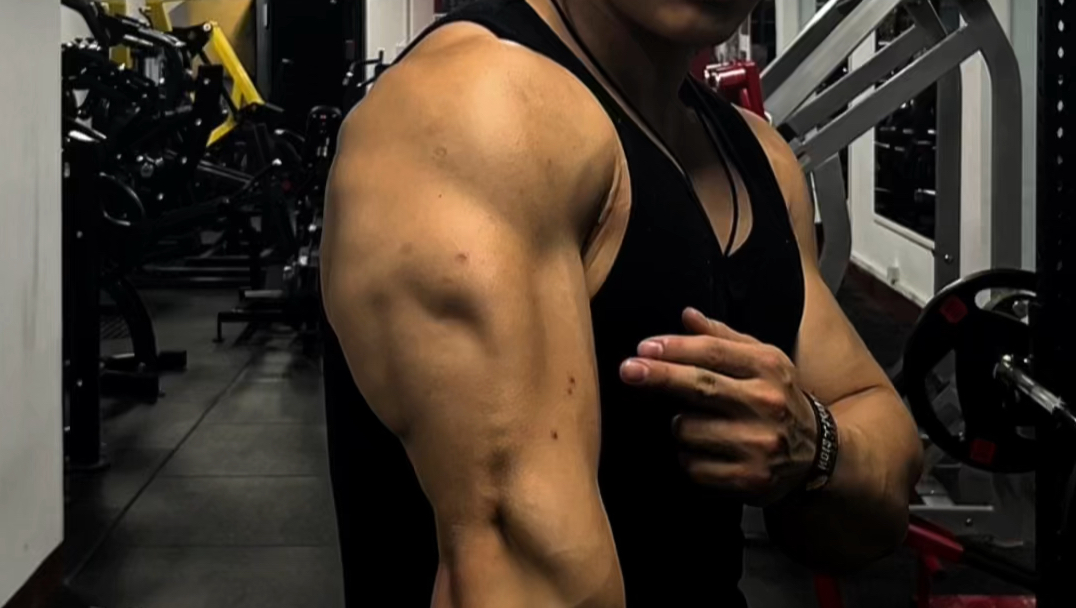 三头过肩的秘密