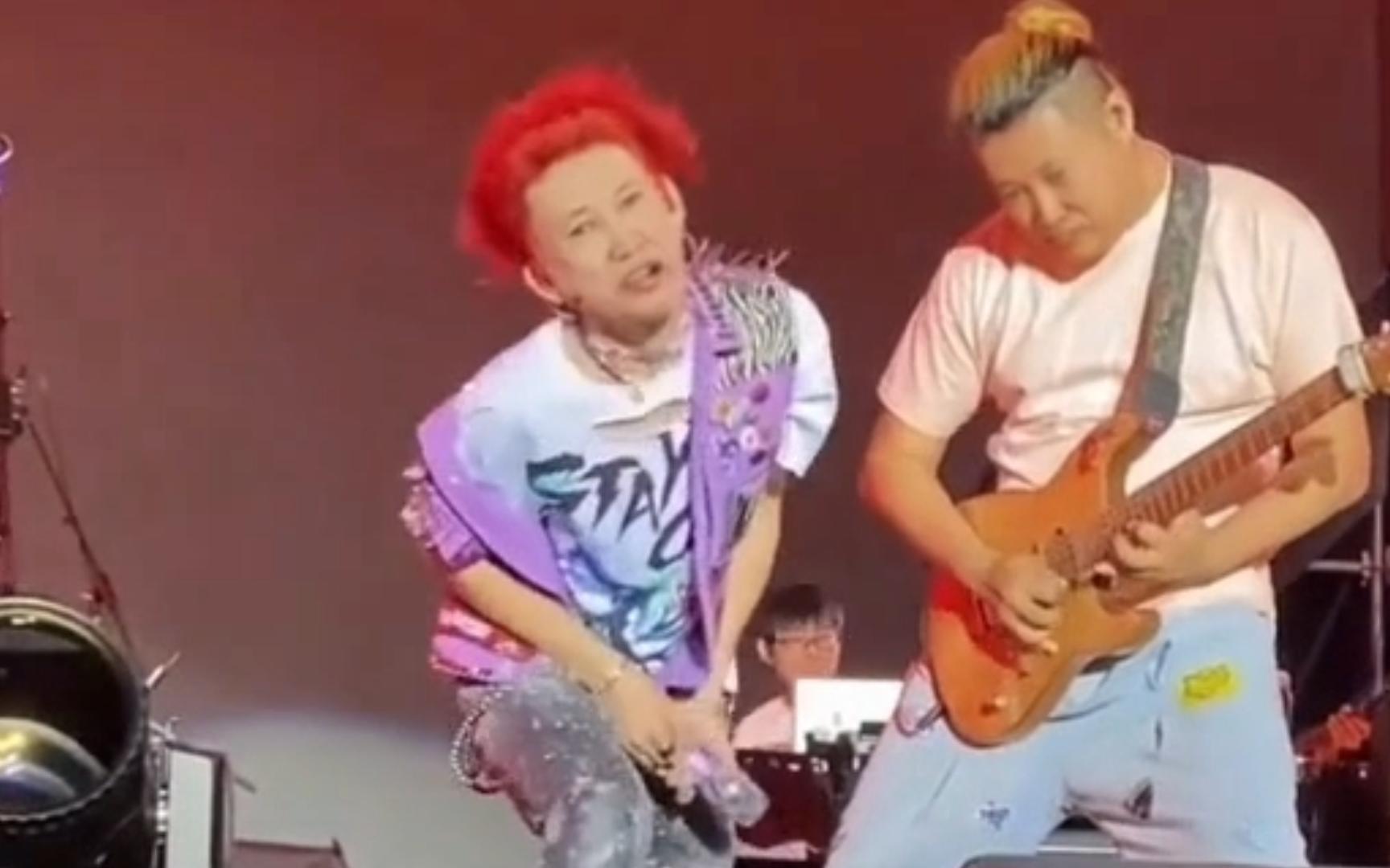 小鬼亡灵波空气吉他:吉他太极端了