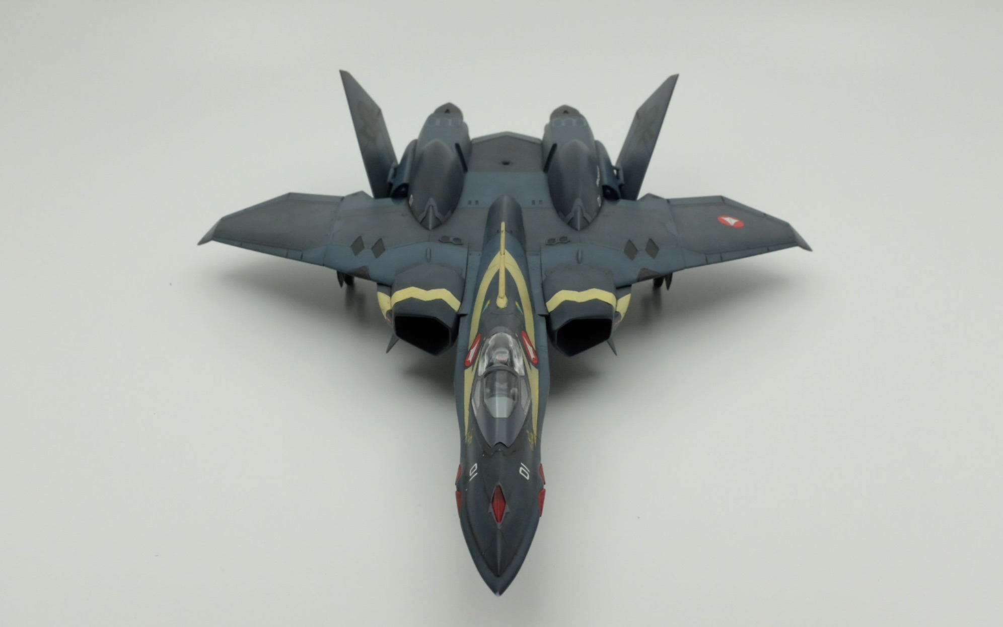 钻石武力的王牌 vf-22s - 超时空要塞 7 1:72 卡姆林机