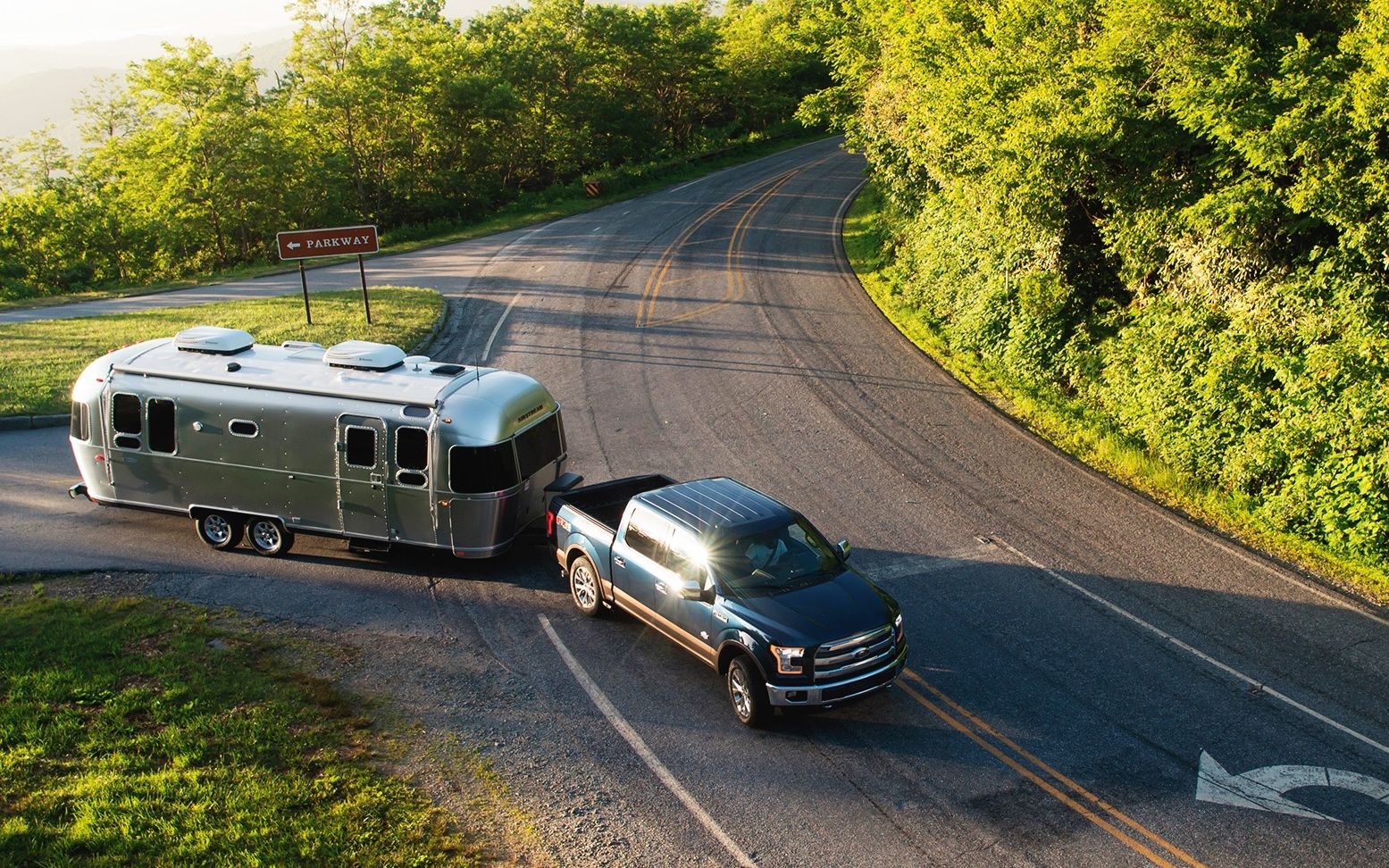 房车中的劳斯莱斯,清风房车,飞云系列,airstream flying cloud_哔哩哔