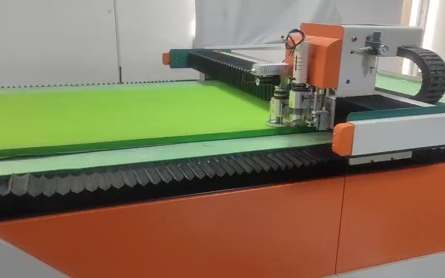 eva切割机/东升振动刀切割机