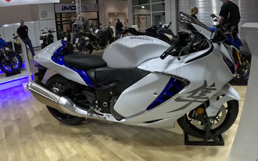 2023款铃木隼gsx 1300r白色版 摩托车细节展示