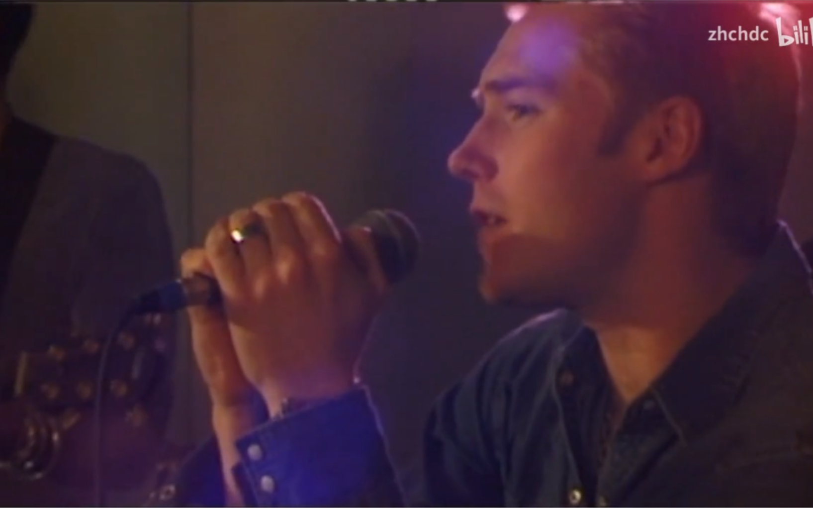 [图]Ronan Keating - Acoustic Session 2001