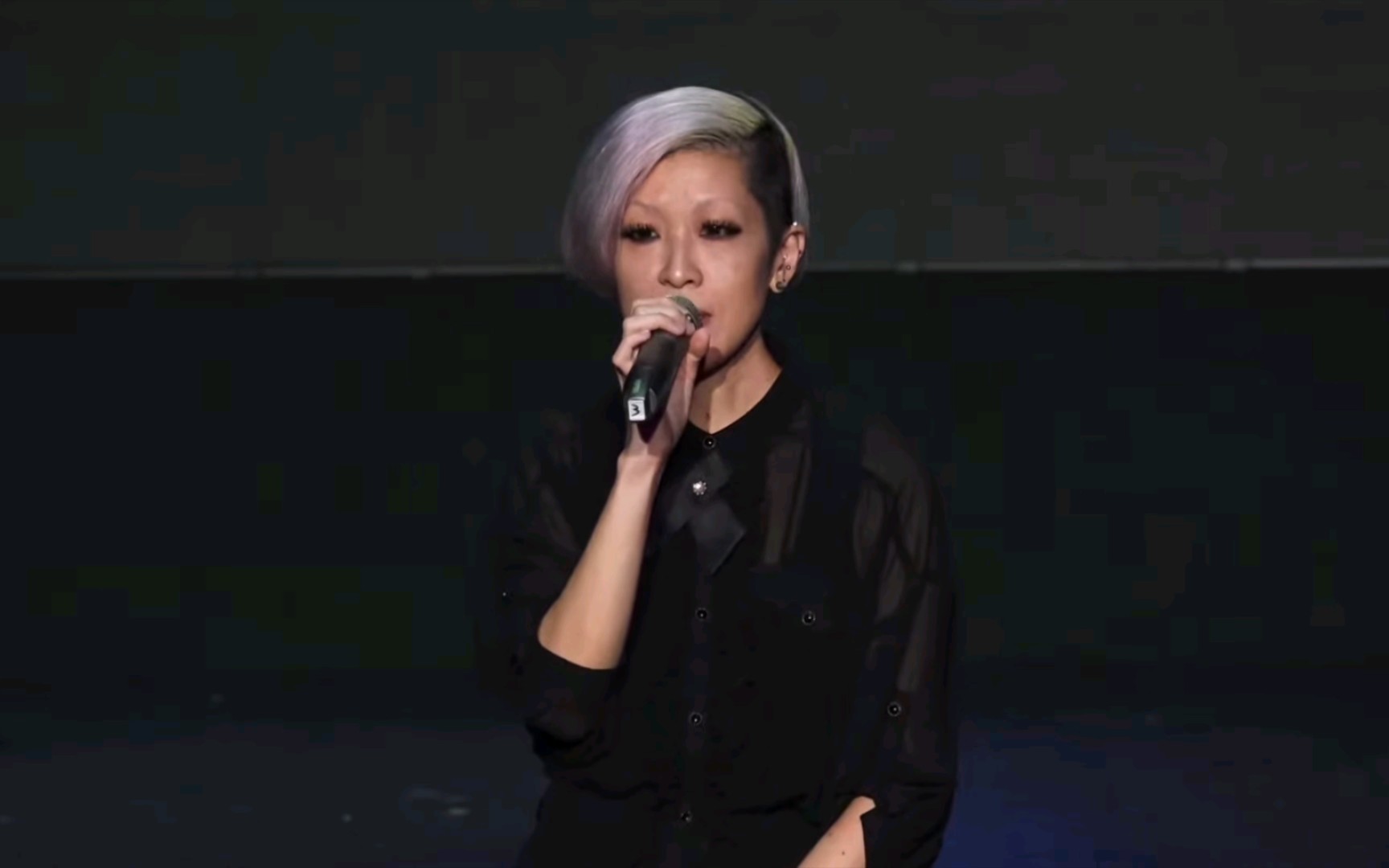 陈珊妮|公主分享每次都会预设在走红毯的时候摔个狗吃屎@一席