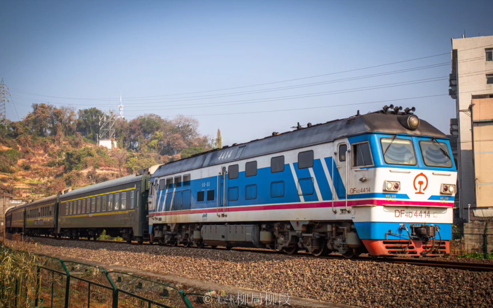 金温货线 新柳厂df4d4414牵引k8511前往温州方向