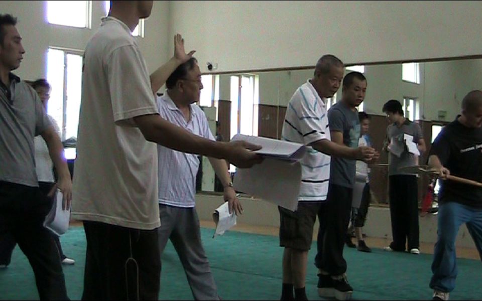 [图]20090814 全国青年昆剧演员培训班 侯爷教学《刀会》片段