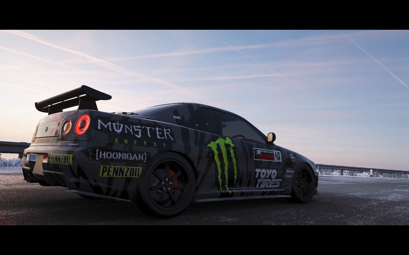 地平线4你的gtr马力很小车头很重所以每次过弯都要下车推着走