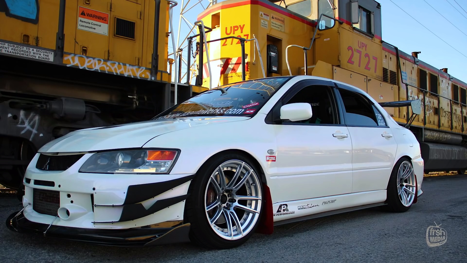 evo9lanschameleonpaintedmitsubishievo9