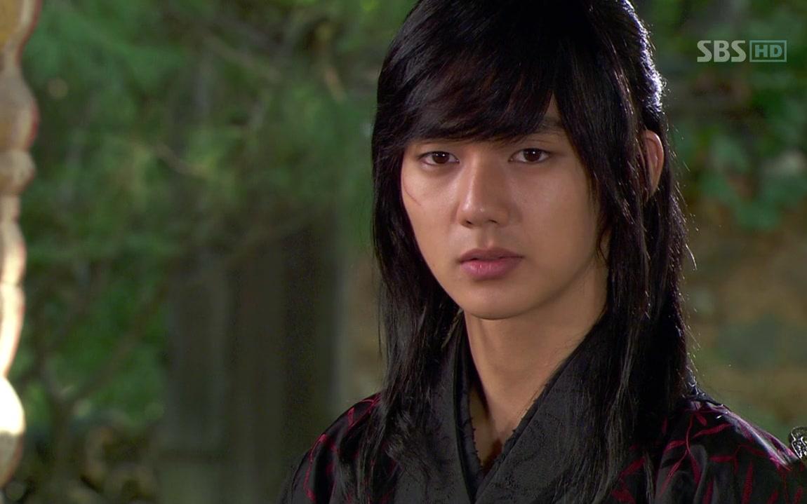 贞纯希望吕云为己所用,可是吕云却不领情,贞纯皇后提出让他杀了东修.