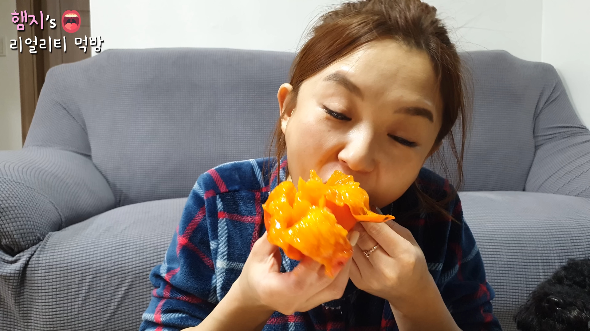 【韩国吃播hamzy】2019.12.12更新 辣劲道面,烤猪肩肉,冻柿子