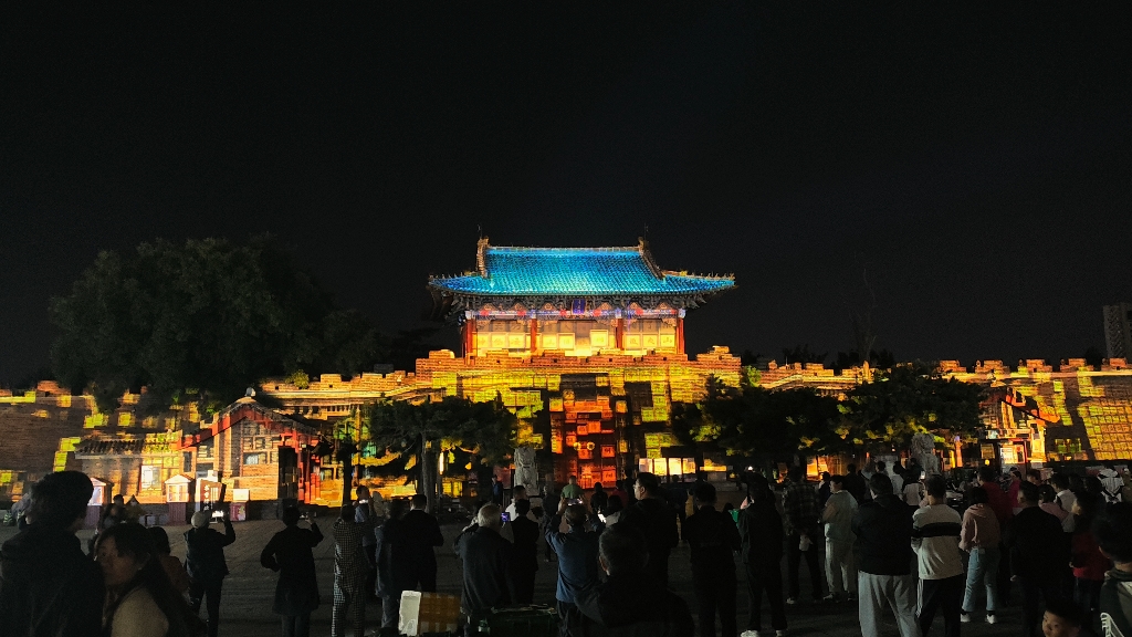 【山东泰安】2024泰山岱庙厚载门灯光秀