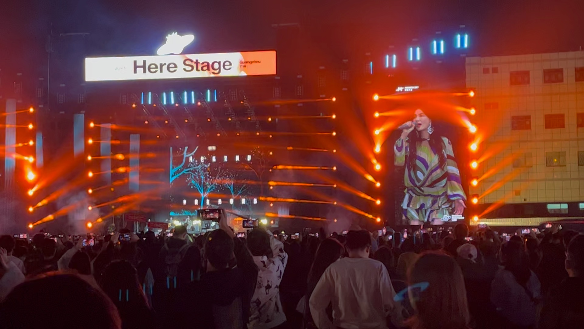 2023广州草莓音乐节,ella串烧