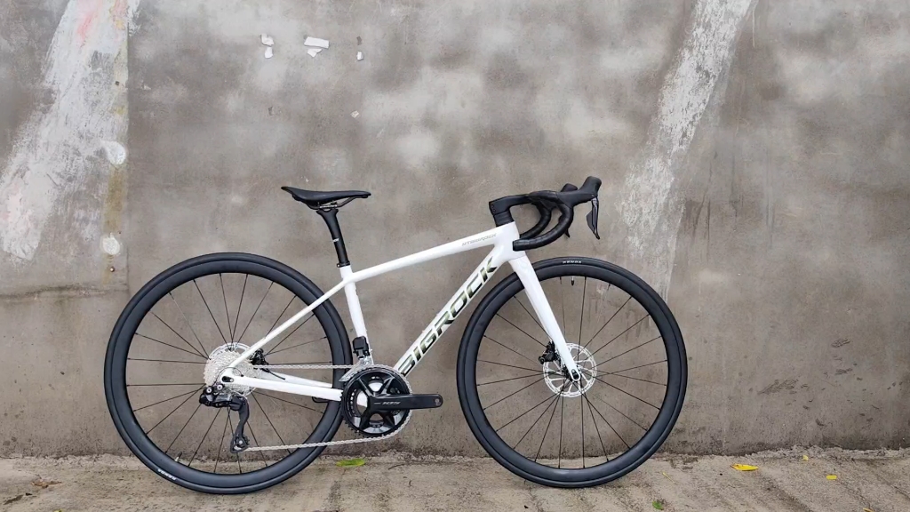 大石bigrock超小号白色全碳纤电子变速公路车