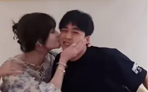 Tải video: 张开朗&雅雯 8